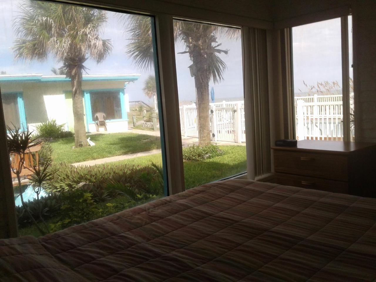 Island Cocoa Beach