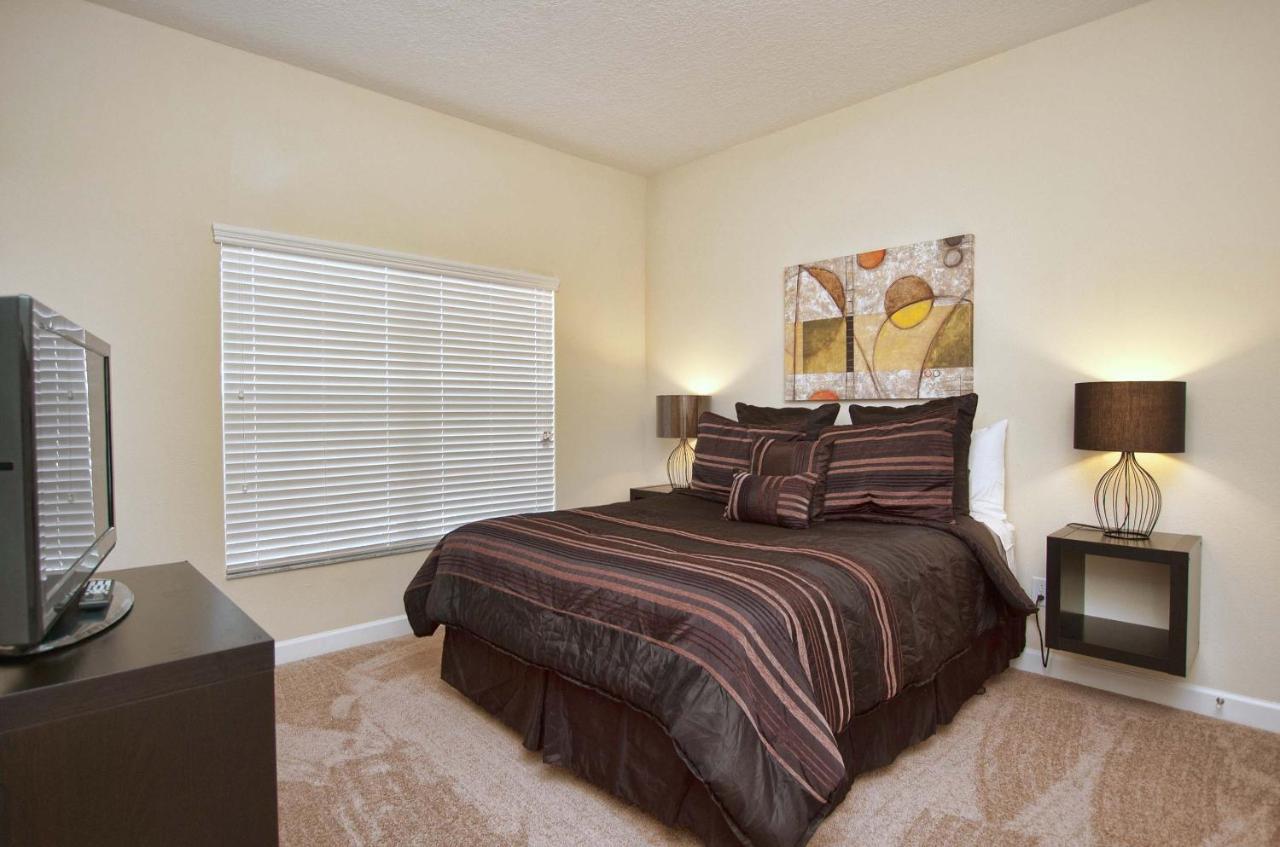 Paradise Palms- 4 Bed Townhome W/splashpool-3080pp Holiday home