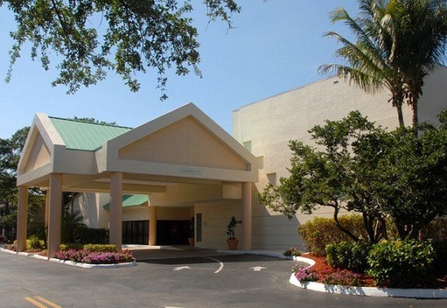 Hotel Sawgrass & Conference Center