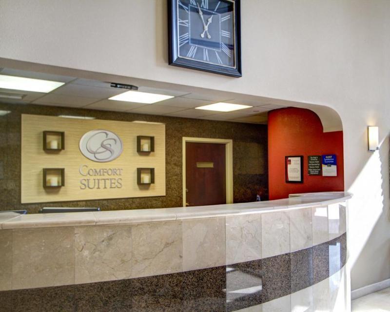 Comfort Sawgrass Hotel Tamarac