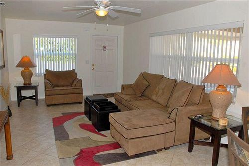 Gulf Breeze Hotel