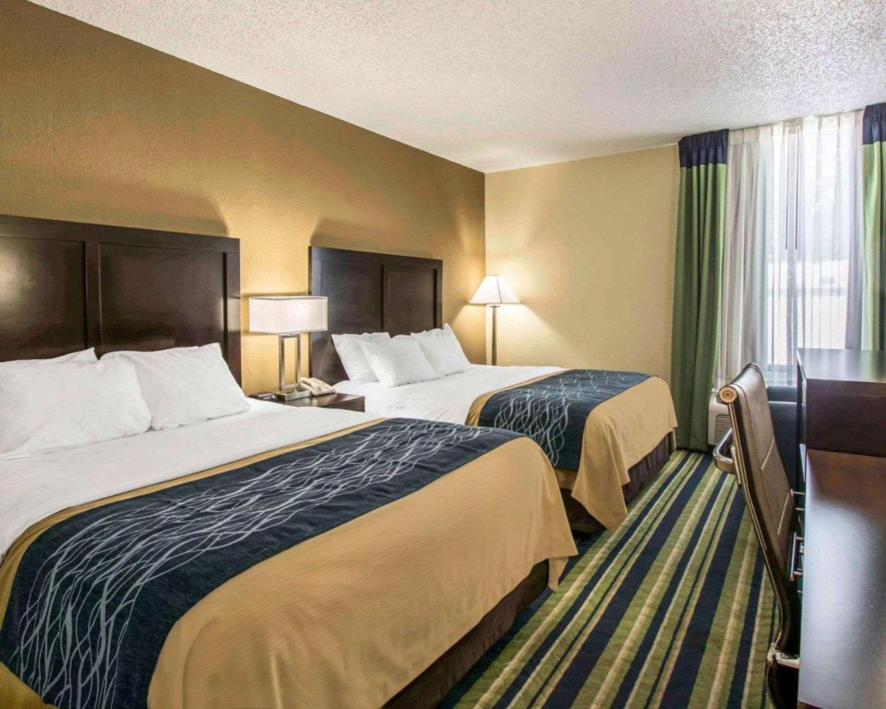 Hotel Comfort & - West Palm South