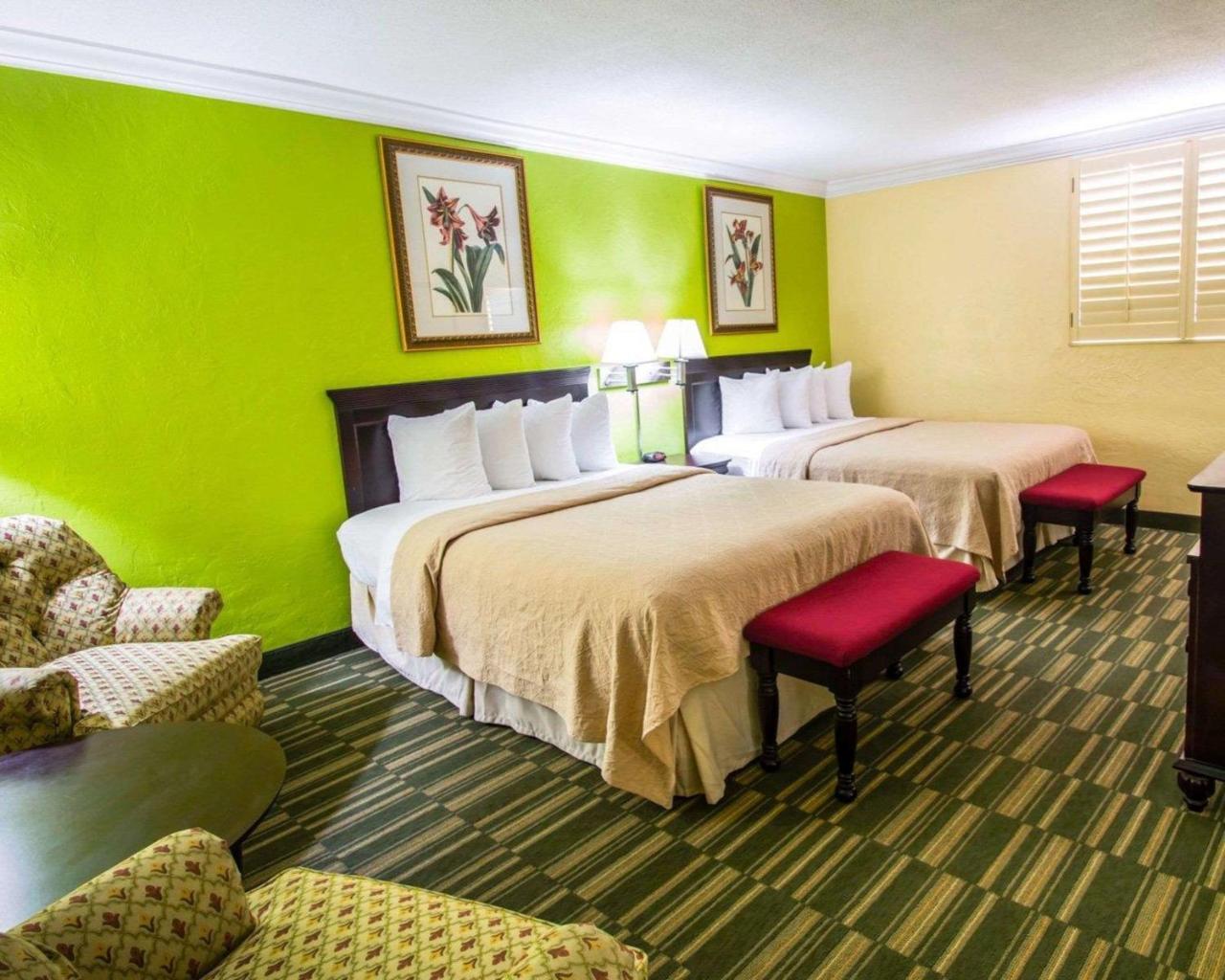 Inn Quality Ormond Oceanfront 3*