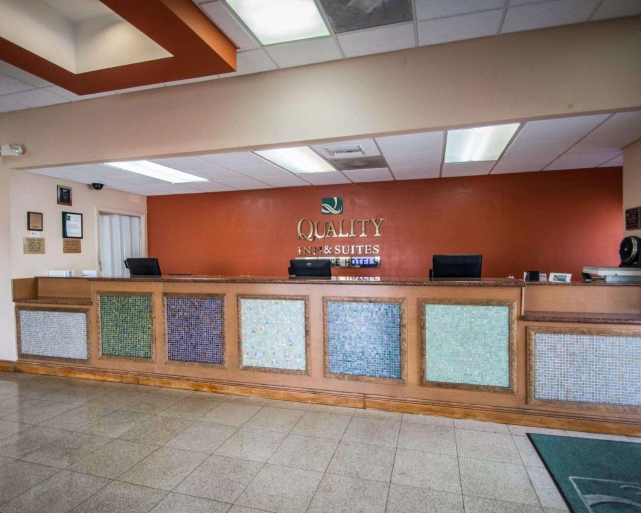 Quality & Eastgate Hotel