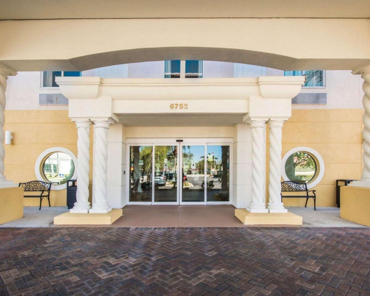 Comfort & I-95 Hotel