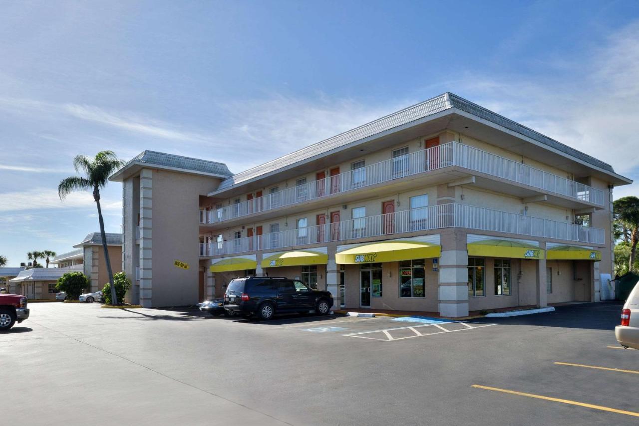 Travelodge By Wyndham Motel 2*