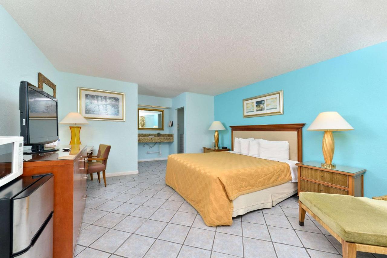 Travelodge By Wyndham Motel