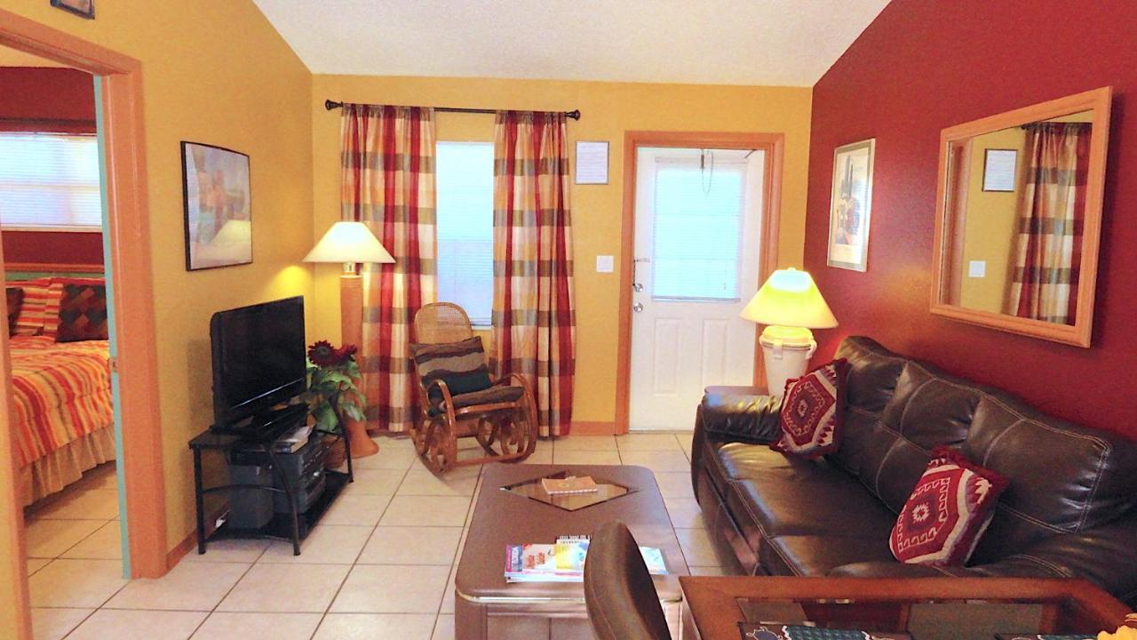 Affordable Beach - One Bedroom Dlx Apartment