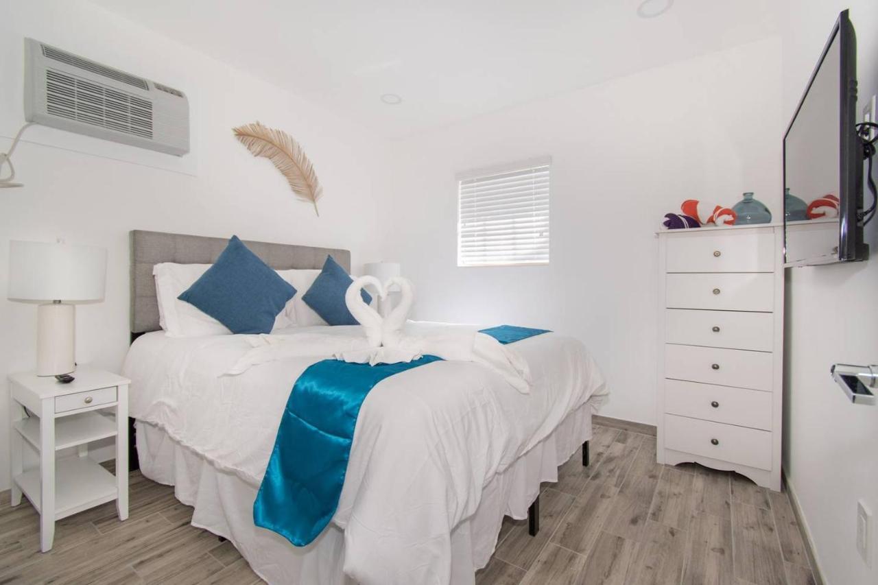 Trendy 1br W Parking Space & Walk To The #8 *