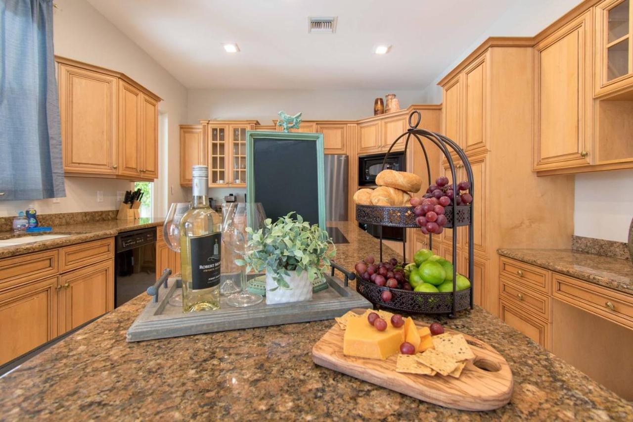 Gorgeous 5 Bedroom W/heated Pool Canal Front * Dania Beach