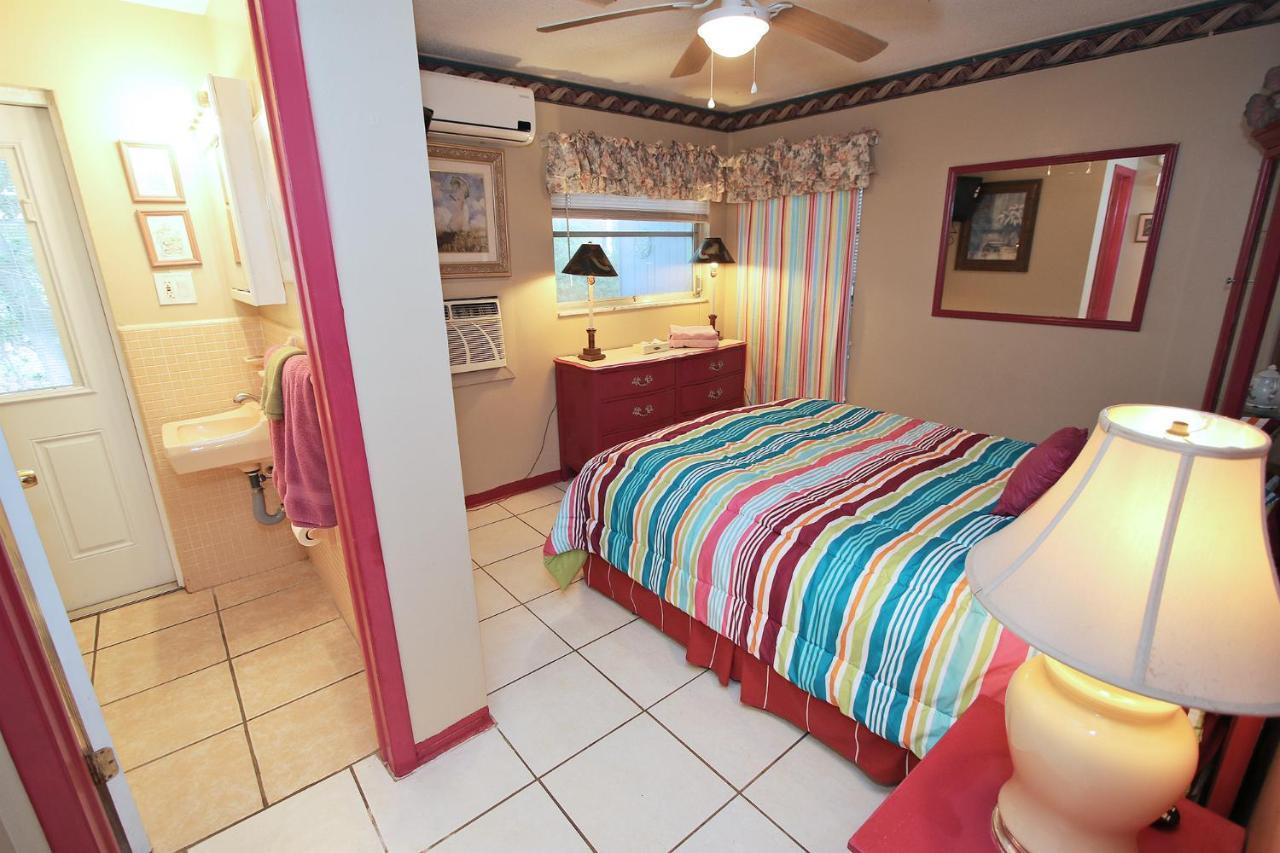 Affordable Beach Holiday home St. Pete Beach