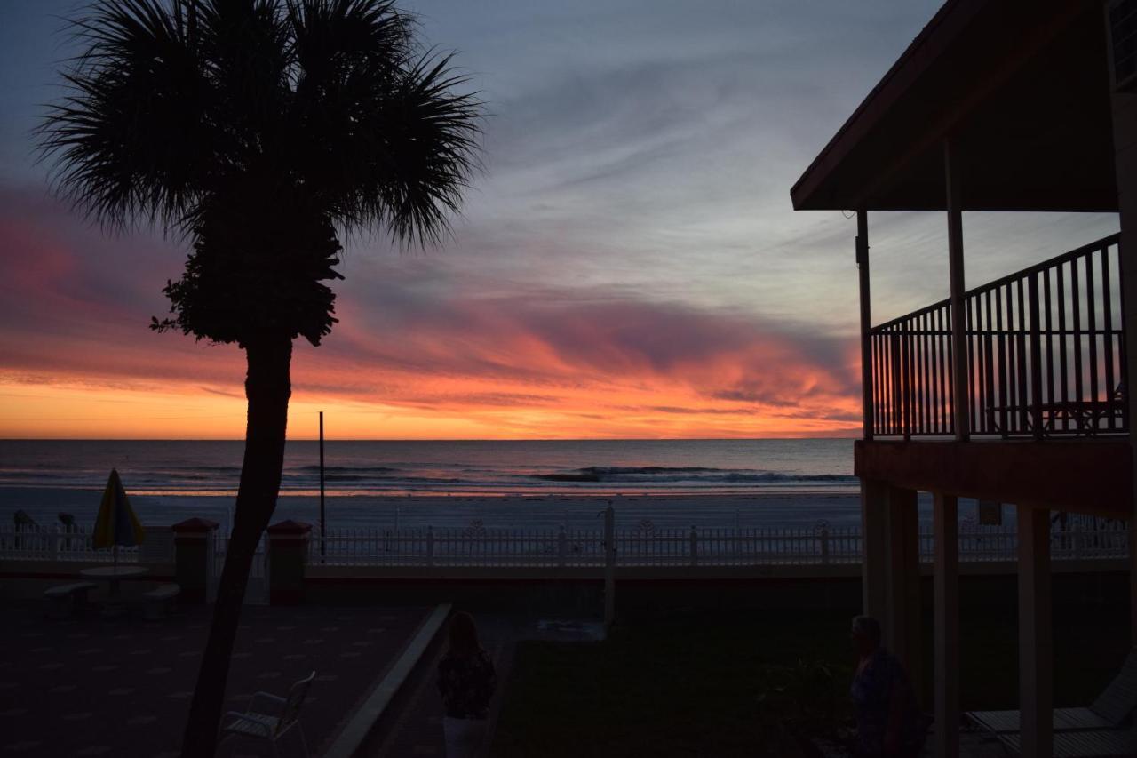 Sails Motel 3*