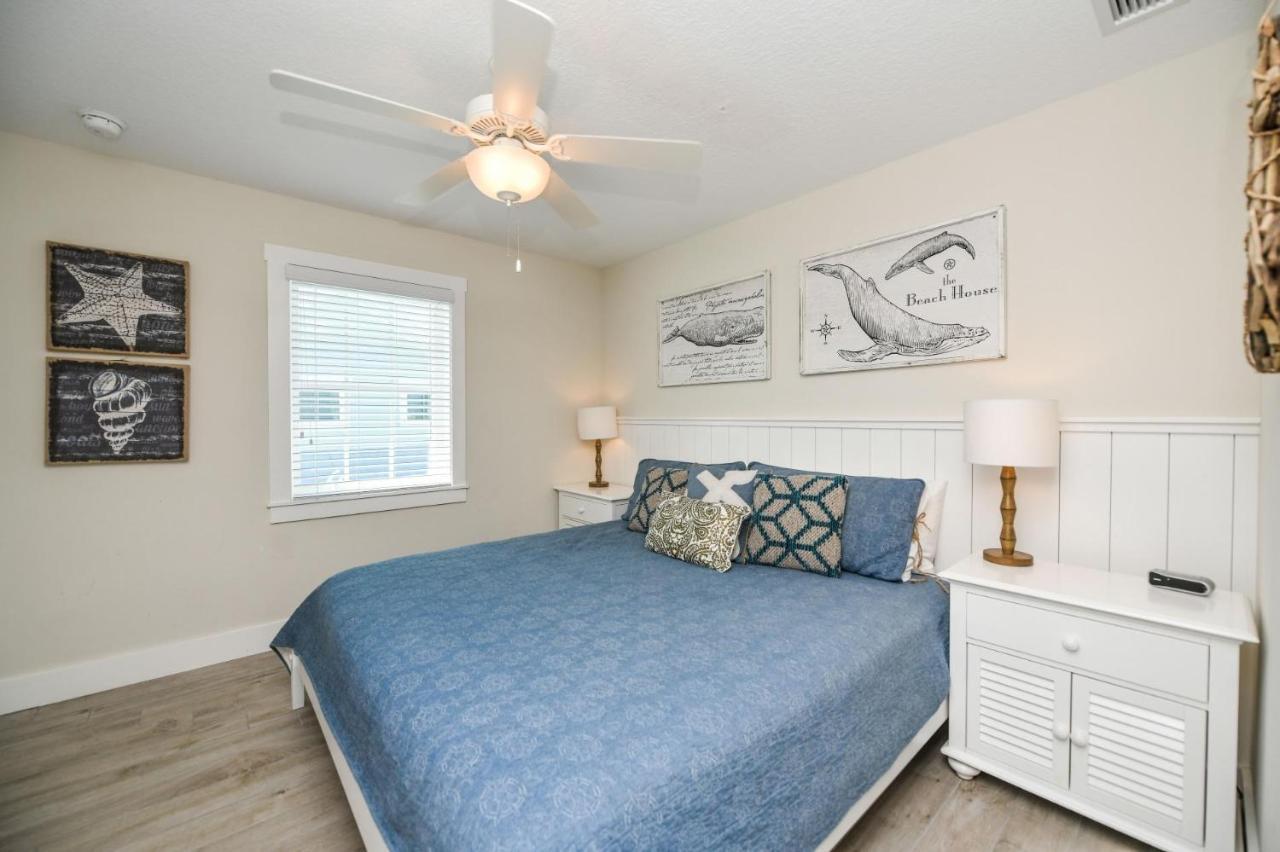 Just Beachy Apartment