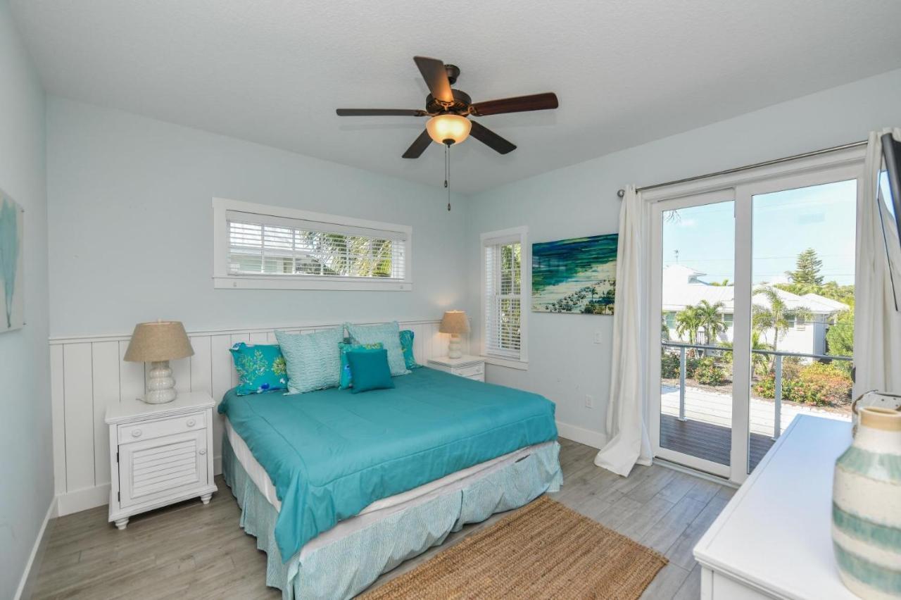 Just Beachy Apartment Holmes Beach
