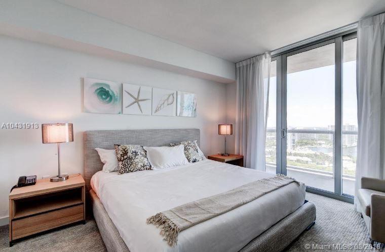 Apartment Stunning 2 Bedroom Bay Front Apt W/ Breathless View 1909 *