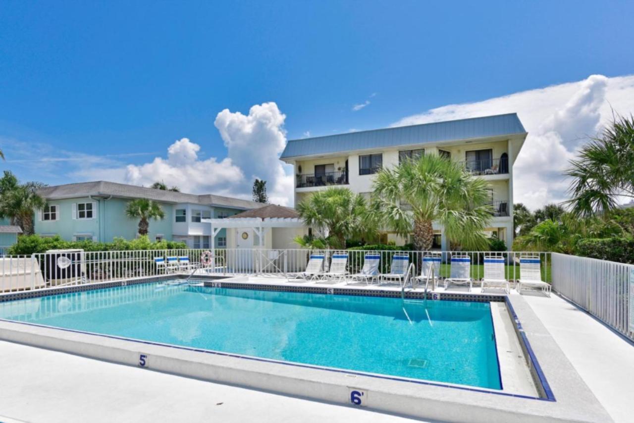 Anna Maria Island View 208 *