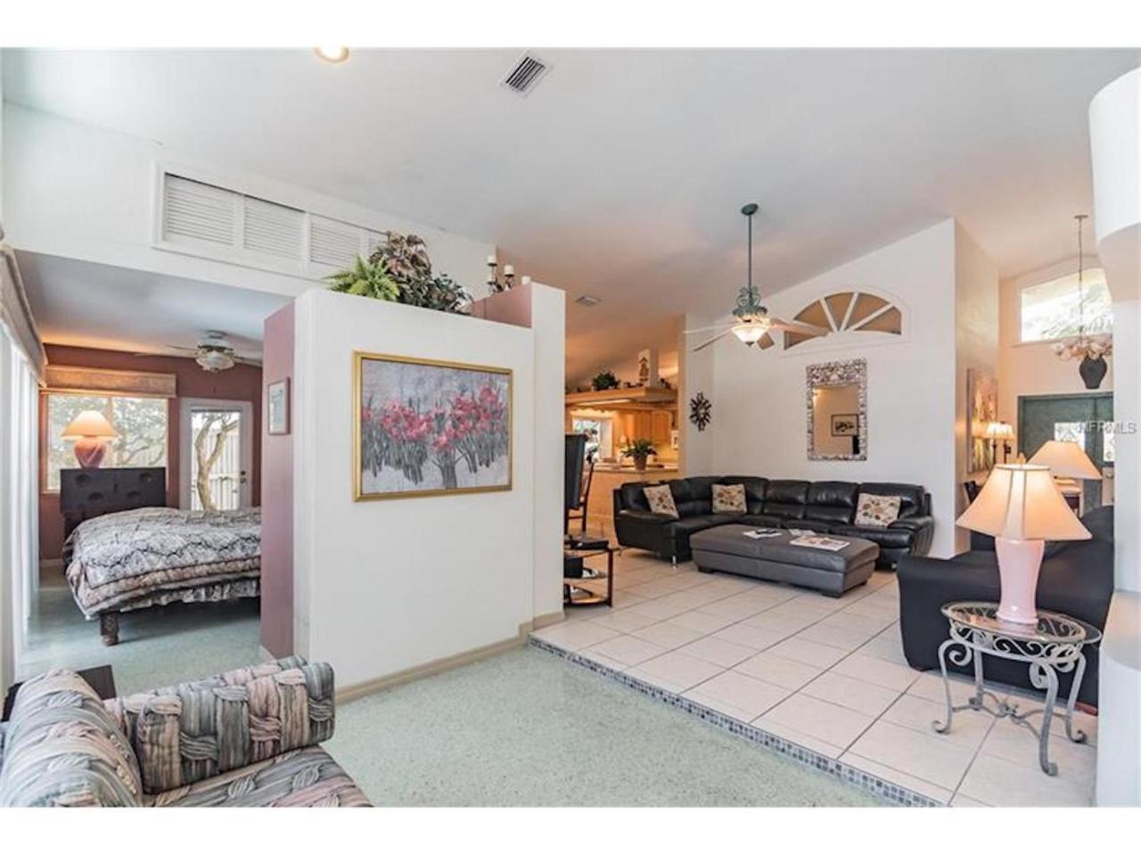 Affordable Beach Holiday home St. Pete Beach