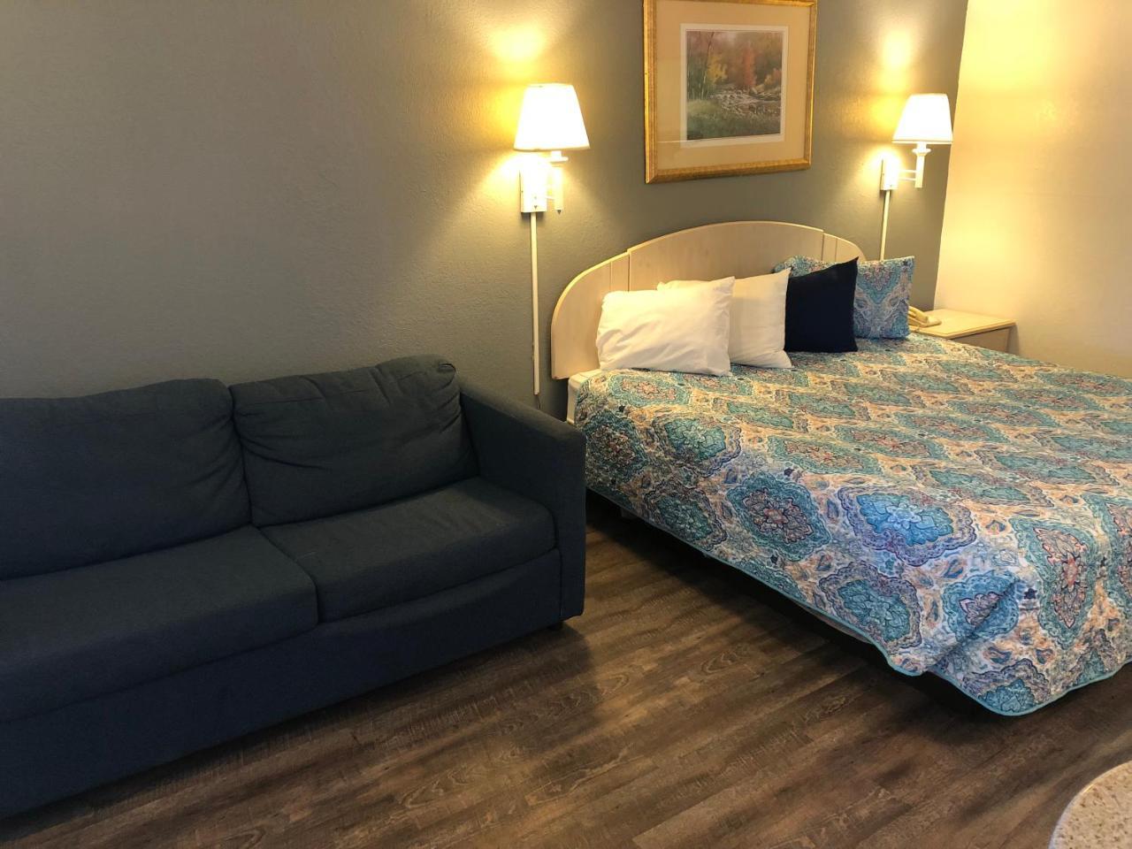 Executive Garden Hotel Titusville