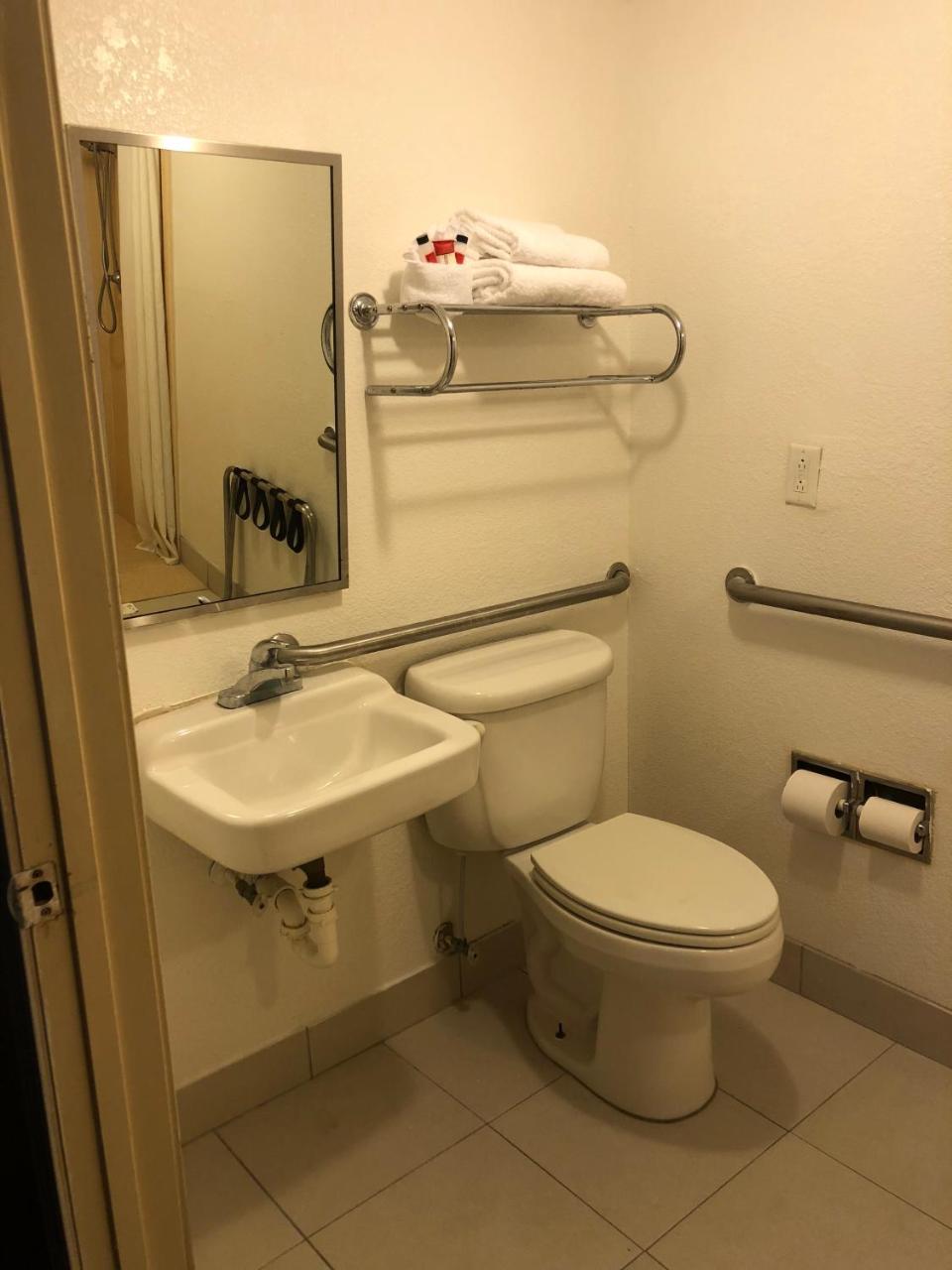 Hotel Executive Garden 2*