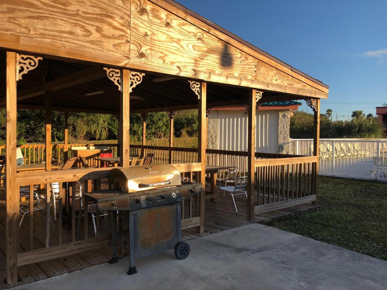Hotel Executive Garden Titusville