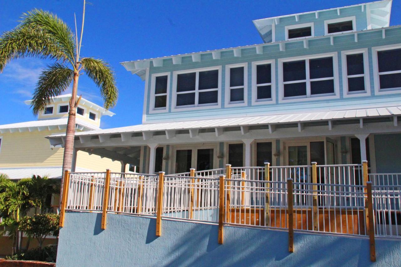 Dolphin Point 3* Key Largo