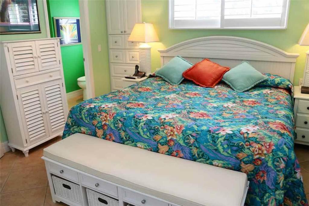 241 Surfside
