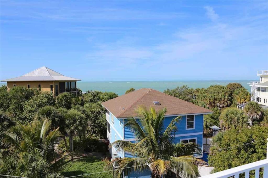 241 Surfside *