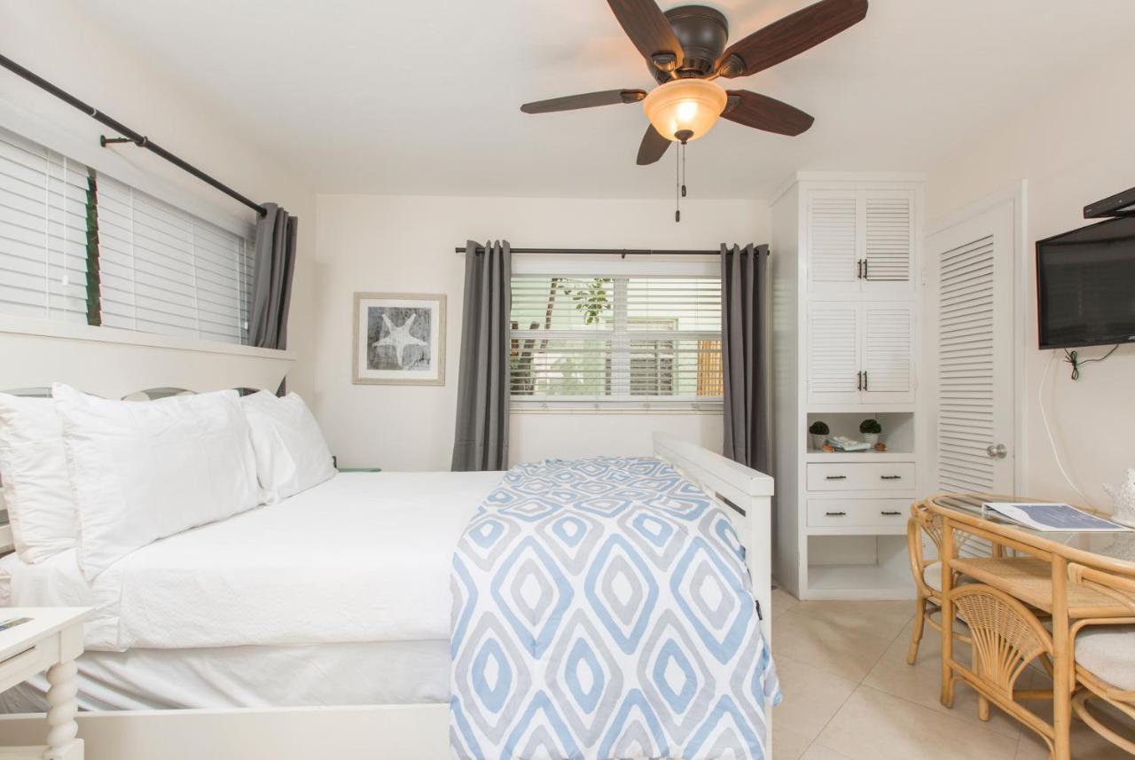 Sunny Shores & Suites 3*