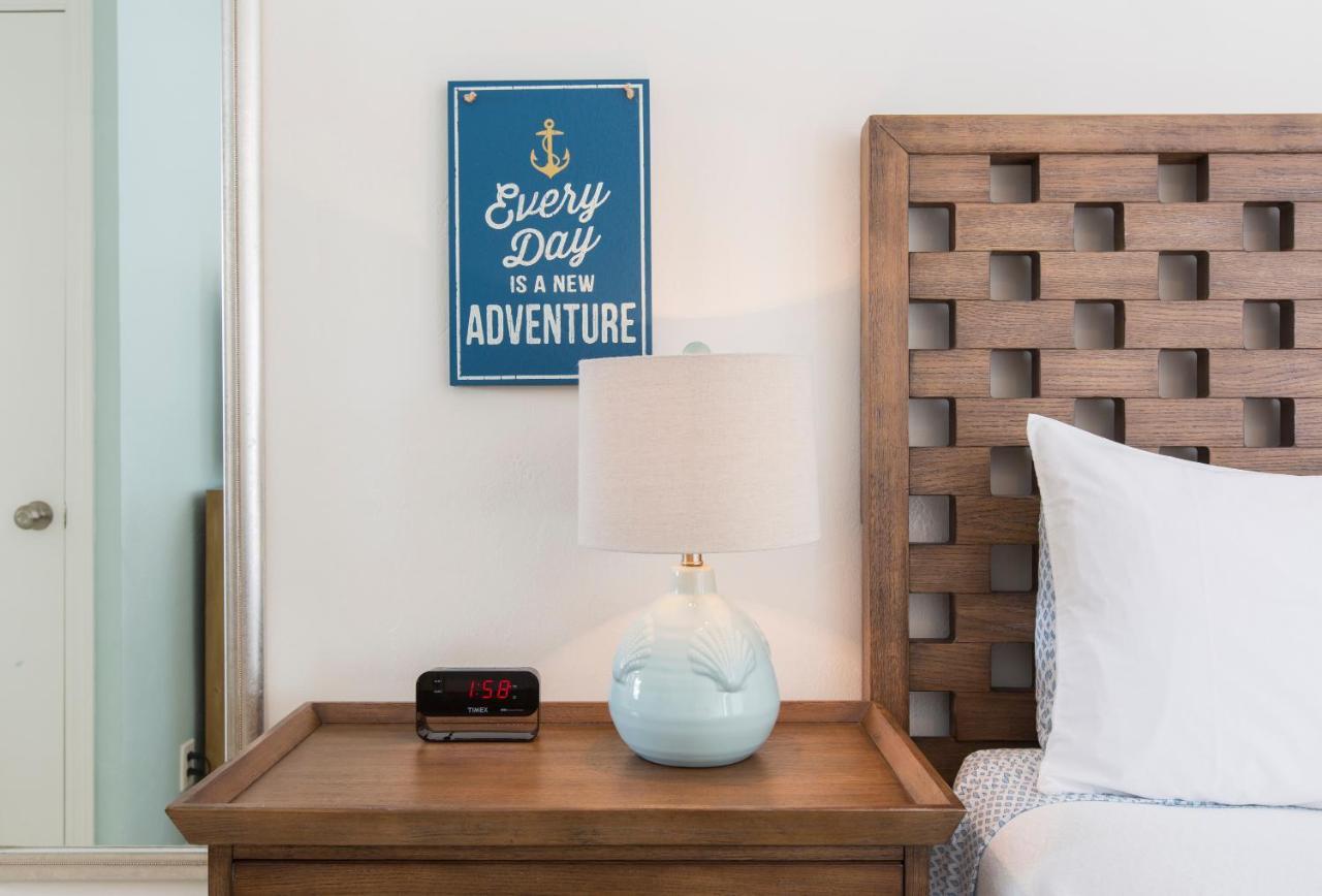 Sunny Shores & Suites