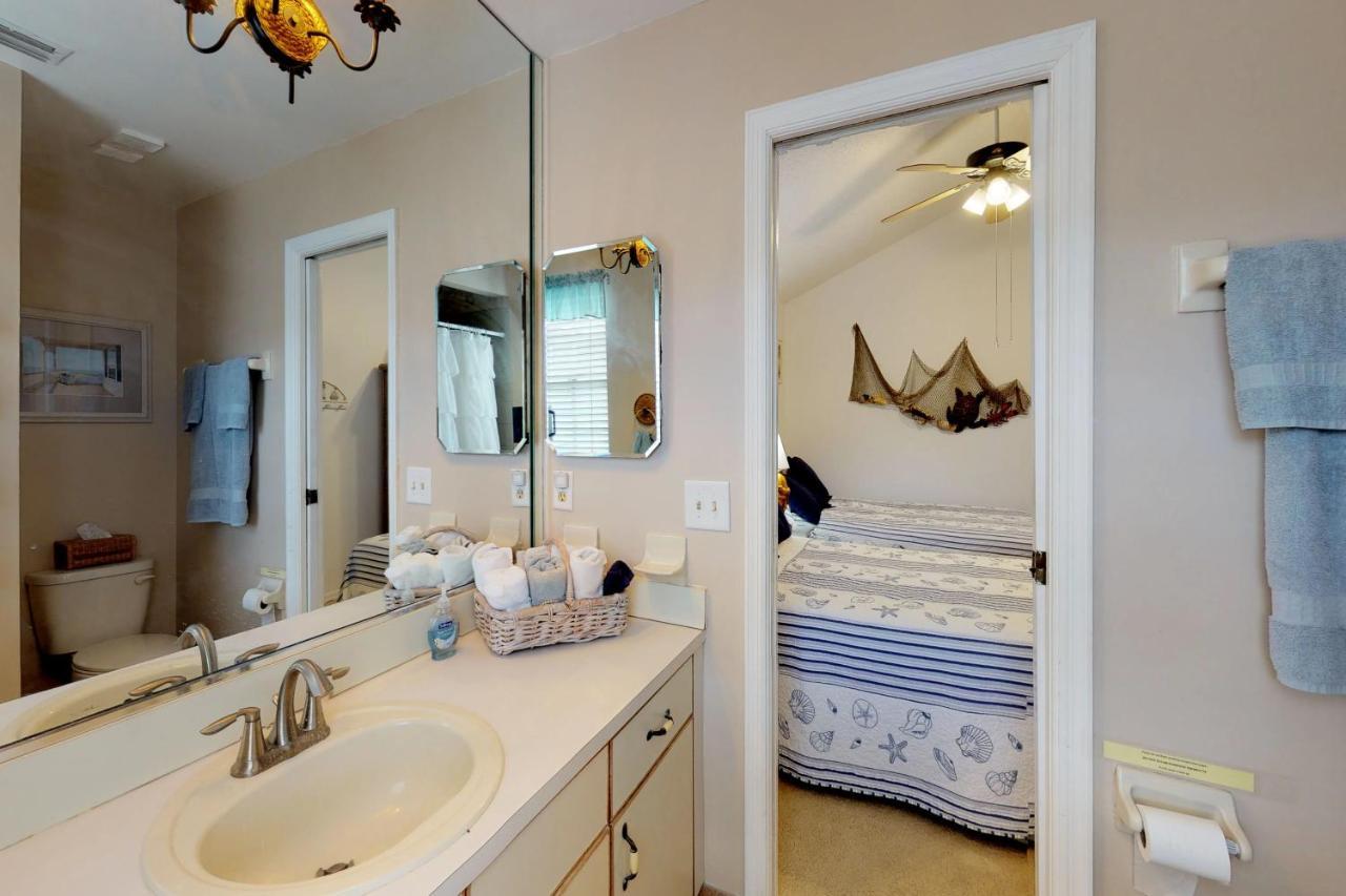 Oaks Landing 4 Clearwater Beach