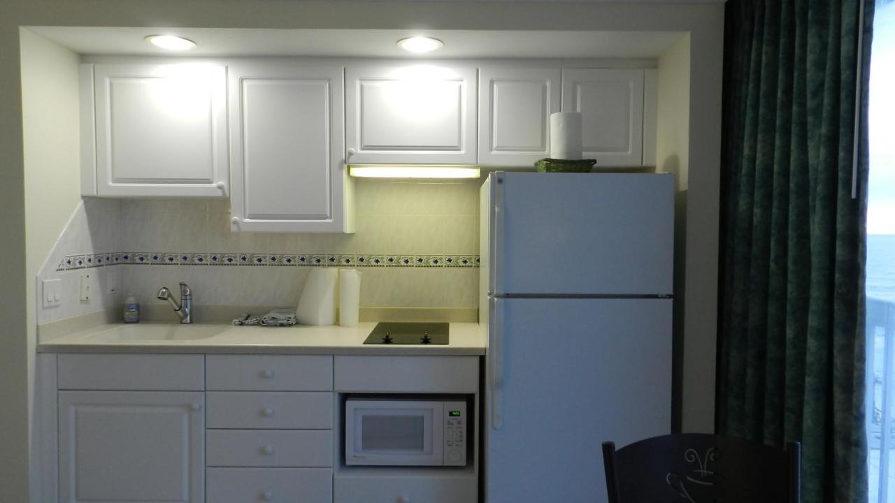 Beach Getaway 2 Queen Bed Studio 809 Apartment Daytona Beach