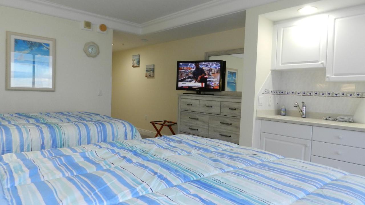 Apartment Beach Getaway 2 Queen Bed Studio 809 Daytona Beach