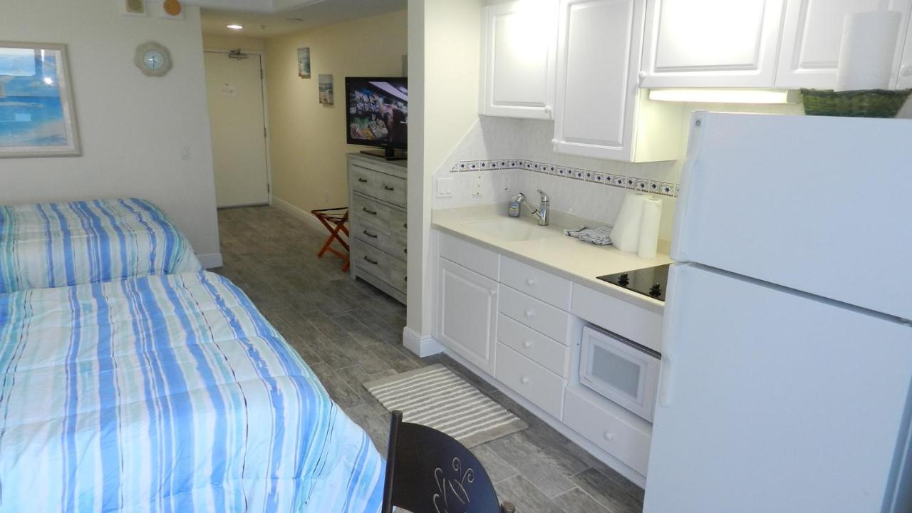 Apartment Beach Getaway 2 Queen Bed Studio 809 *