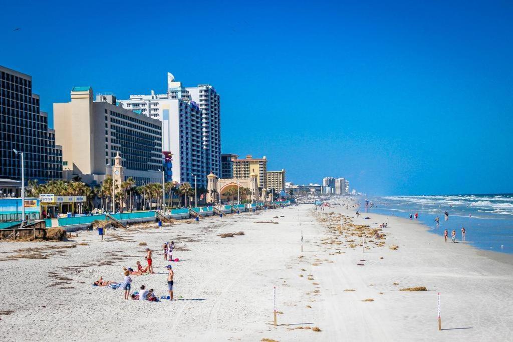 Apartment 14th Floor 2 Bedroom Direct Oceanfront Wyndham Ocean Walk Daytona 1401 *