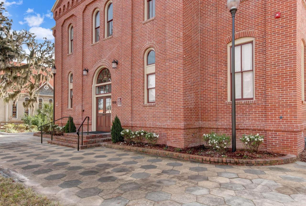 Hotel Amelia Schoolhouse