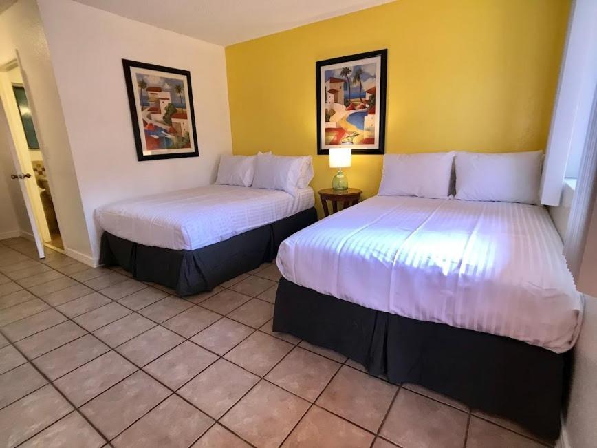 Sunny Palms Motel
