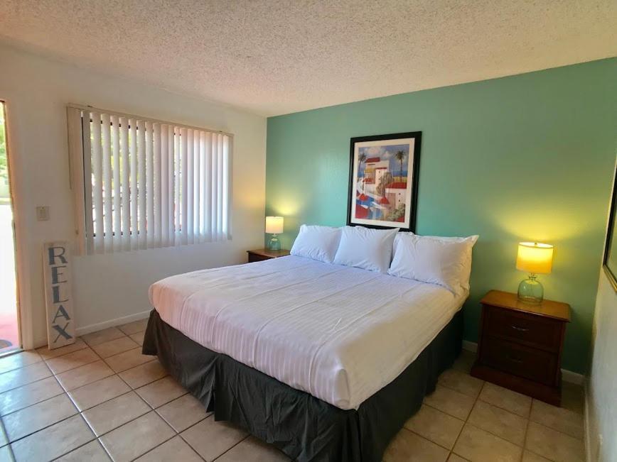 Sunny Palms Motel 3*