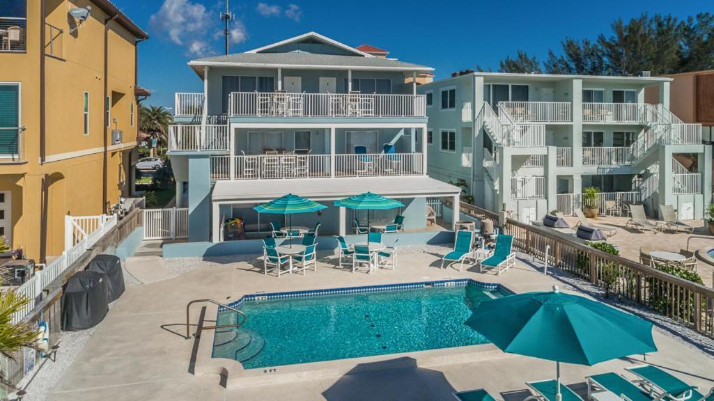 Resort The New Collection Beachfront 4*