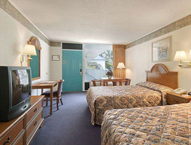 Days & By Wyndham * Port Richey