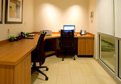 Springhill North/tampa Palms Hotel