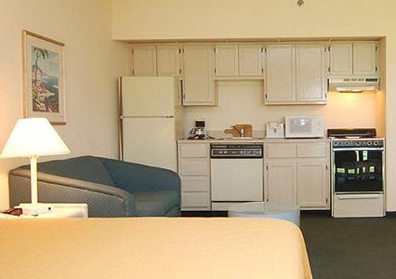 Resort Quality And Golf Golden Gate