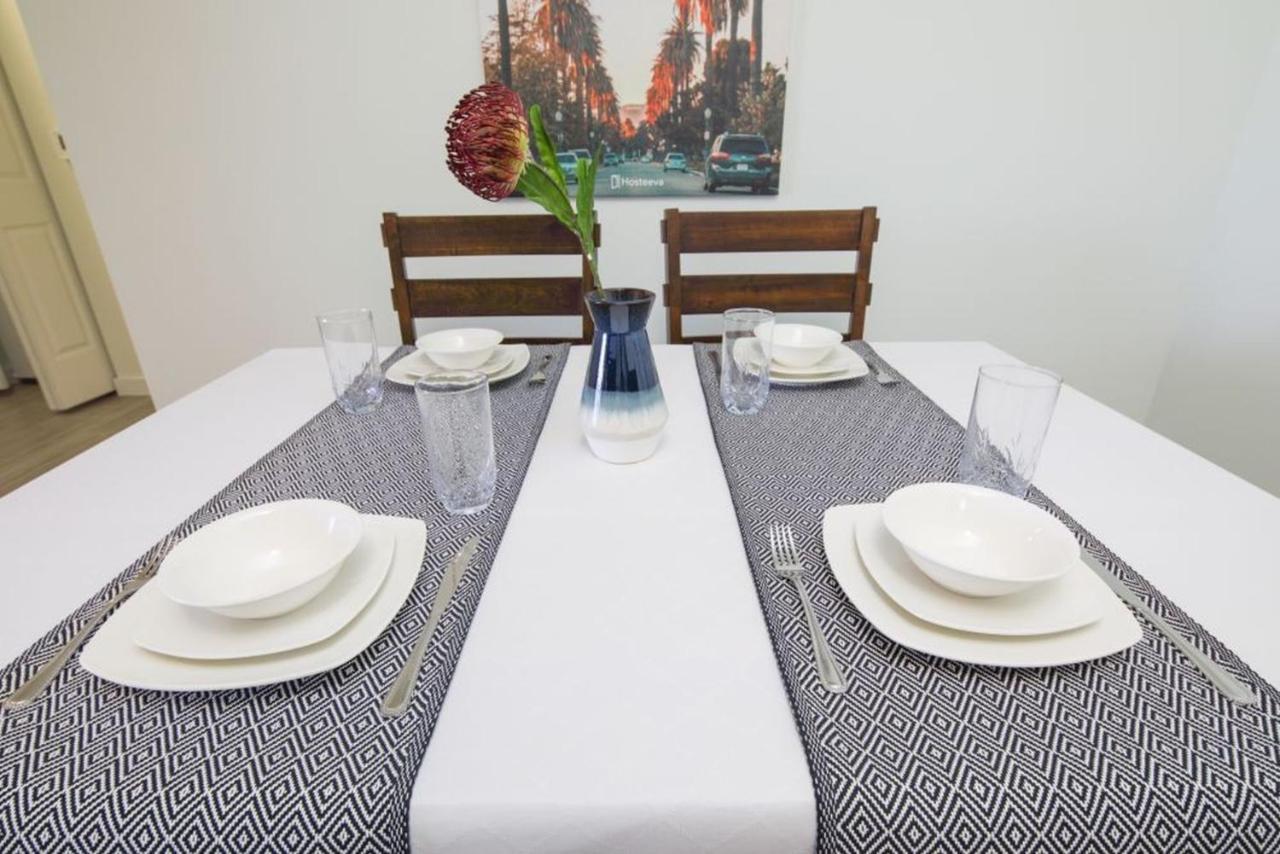Luxury In Young Circle 4* Hollywood