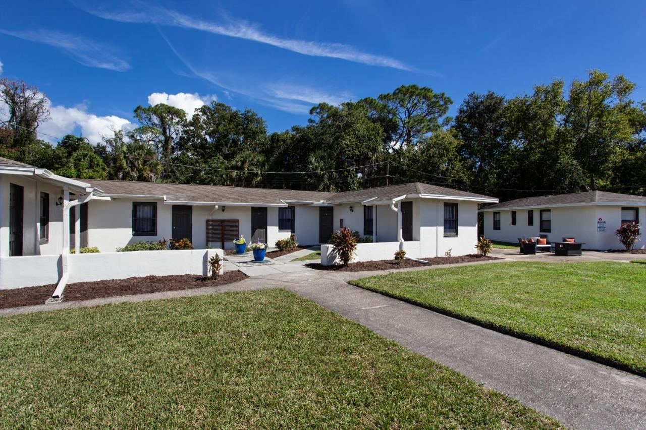 Inn Travel Of Titusville