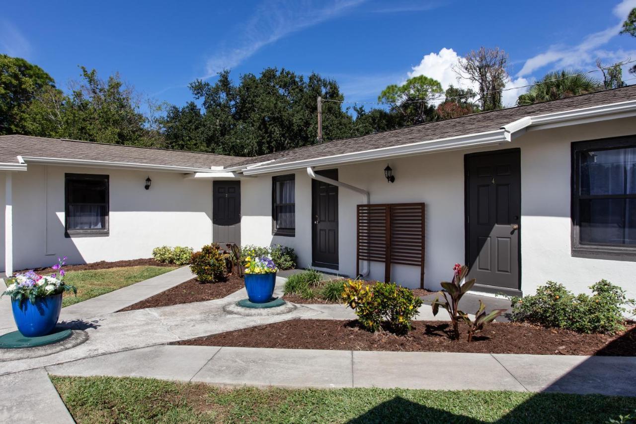 Travel Of Titusville Inn 2*