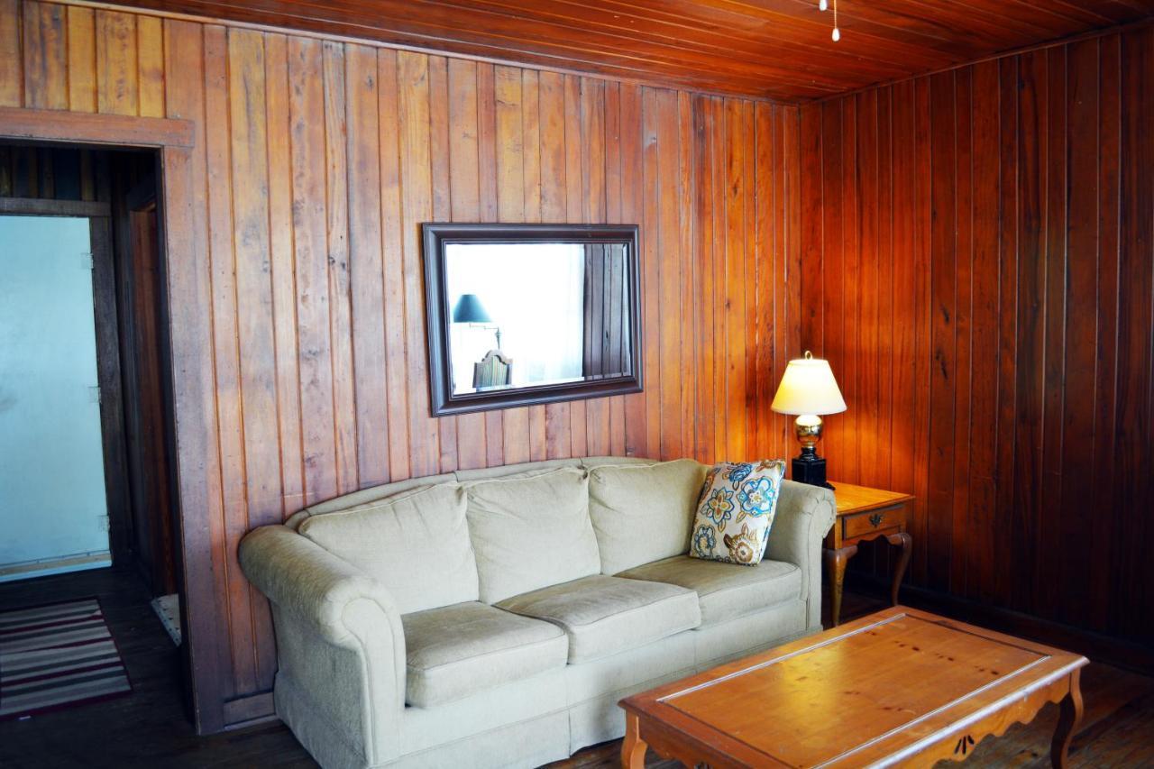 Sunshine Cozy * Indian Rocks Beach