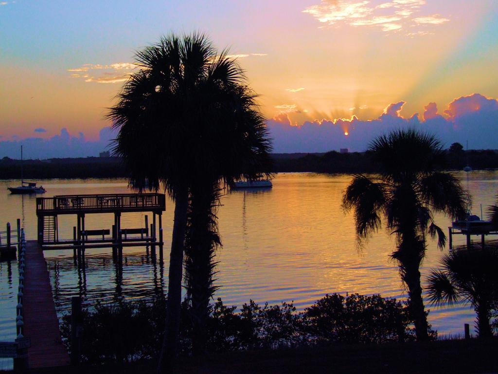 Night Swan Intracoastal Bed & Breakfast New Smyrna Beach