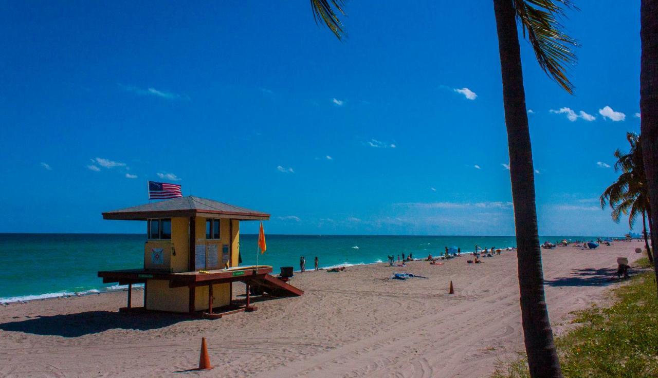10stepstothebeach By Owner * Hollywood