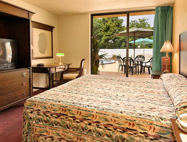 Hotel Days By Wyndham Neptune Jacksonville Beach