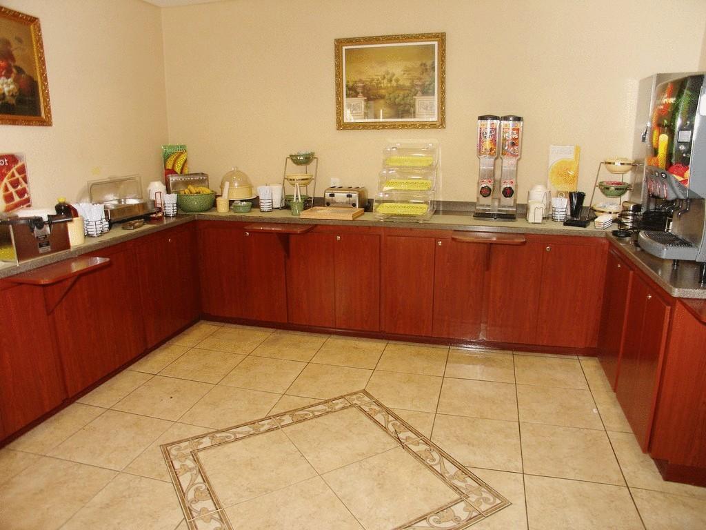 Quality Zephyrhills-dade Inn 3*