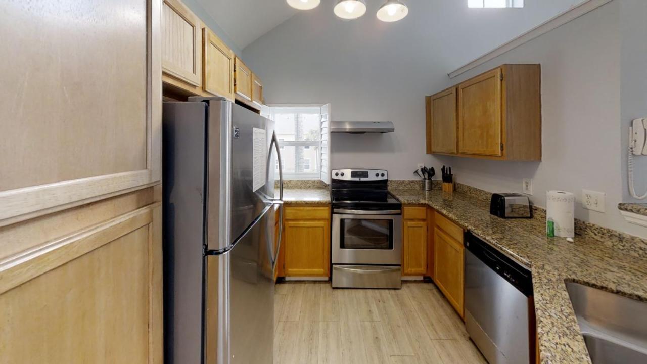 Runaway 3002 B22.202 Apartment *
